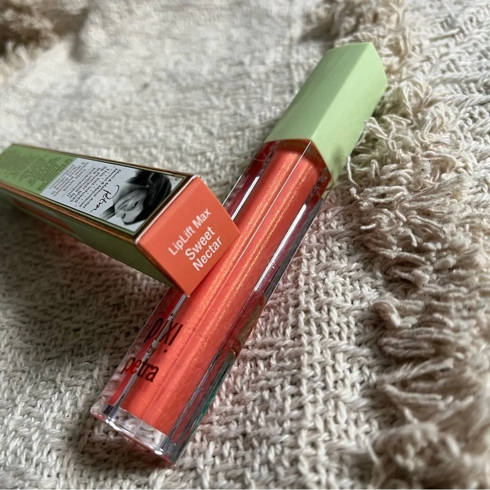 PIXI BY PETRA LipLift Max Glossy Lip Plumper in Sweet Nectar